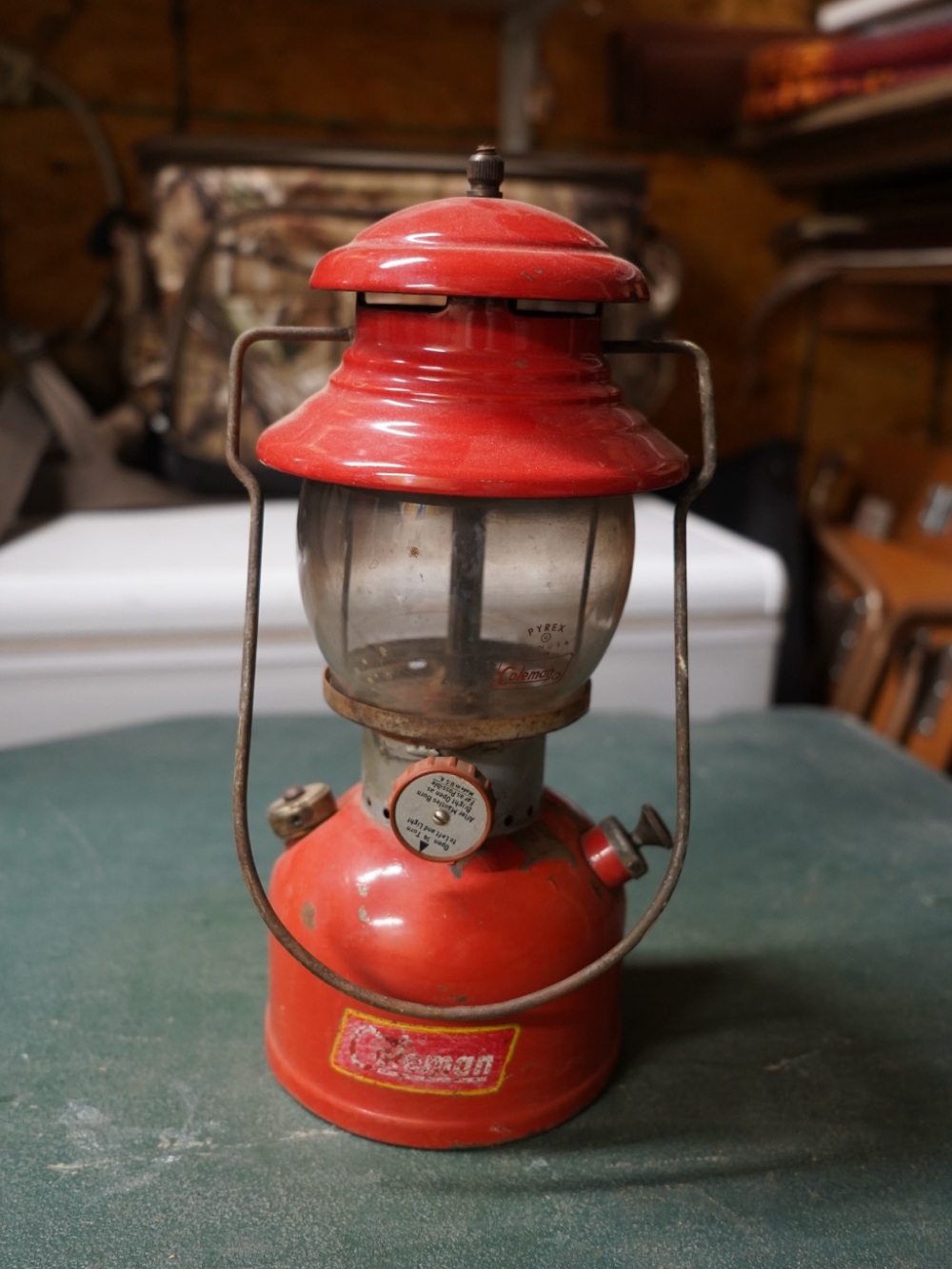 Vintage Coleman lantern model 200A 1954 Red 8/54 Lantern